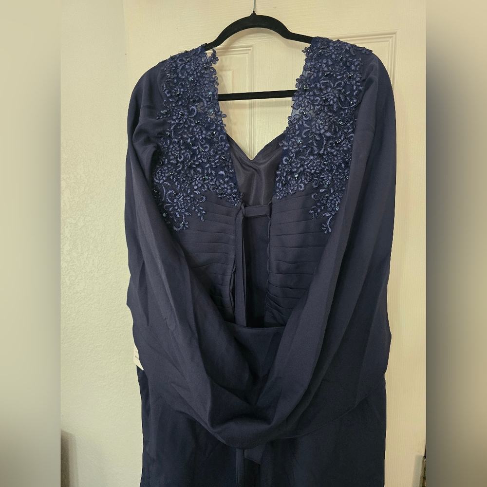 Blue Asymmetrical Ruffled Sleeveless Gown - Picture 6 of 7